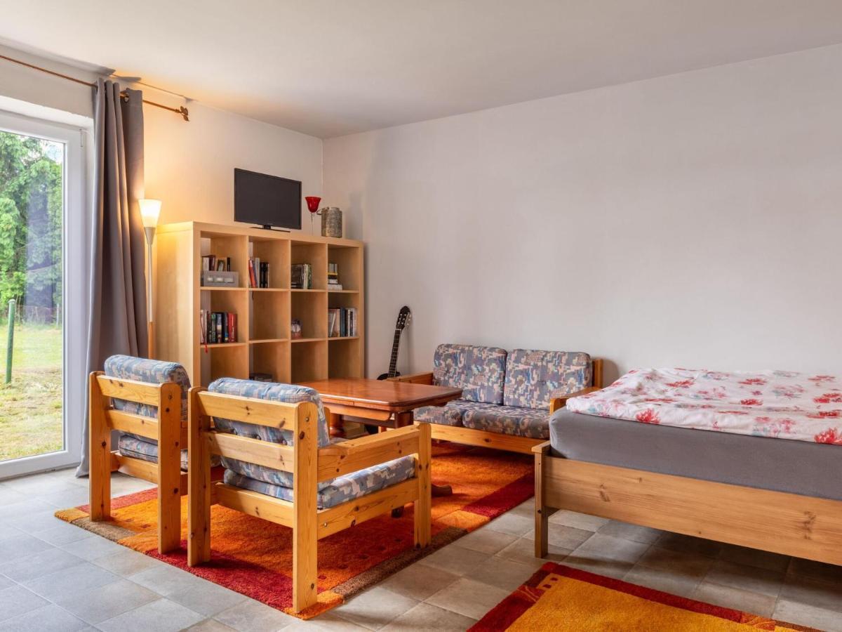 Snug Holiday Home In Divitz Spoldershagen Near Skydiving Екстериор снимка