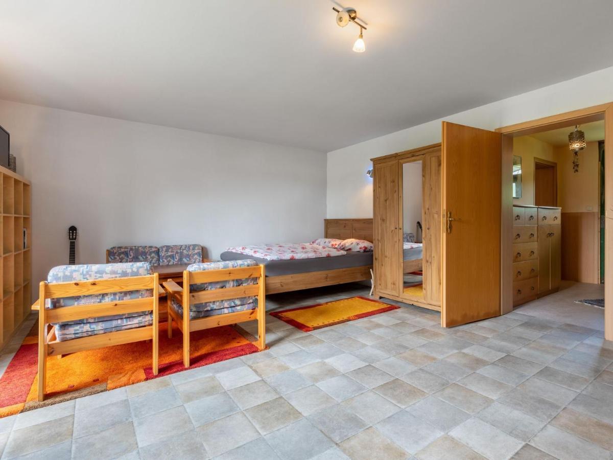 Snug Holiday Home In Divitz Spoldershagen Near Skydiving Екстериор снимка