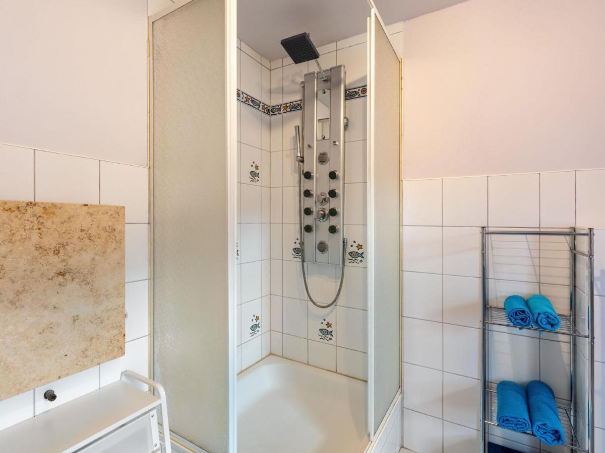 Snug Holiday Home In Divitz Spoldershagen Near Skydiving Екстериор снимка